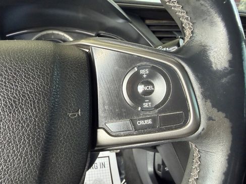 Used 2018 Honda Civic Sport image 9