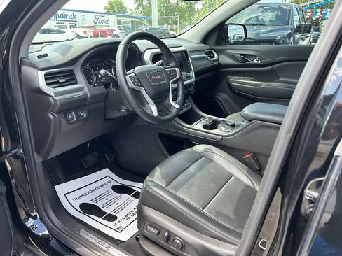 Used 2023 GMC Acadia SLT w/ Preferred Package AWD/4WD image 13