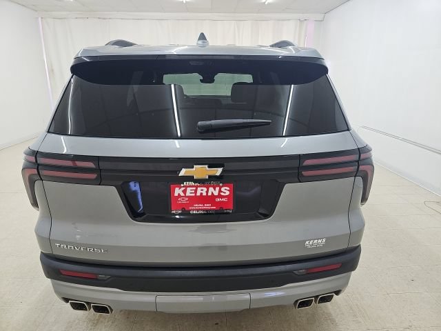 Used 2026 Chevrolet Traverse LT w/ Driver Confidence Package FWD image 15