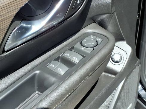 Used 2023 GMC Terrain Denali AWD/4WD image 18
