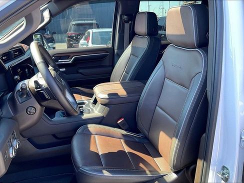 Used 2023 GMC Sierra 1500 Denali w/ Denali Reserve Package AWD/4WD image 34