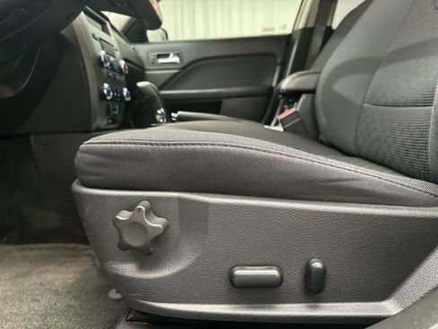 Used 2012 Ford Fusion SE image 18