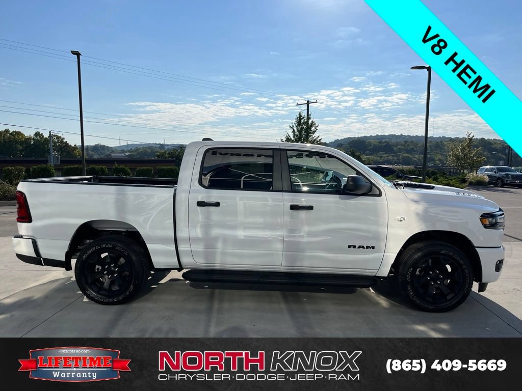 New 2026 RAM 1500 Express AWD/4WD image 22