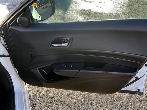 Used 2017 Acura ILX Base image 24