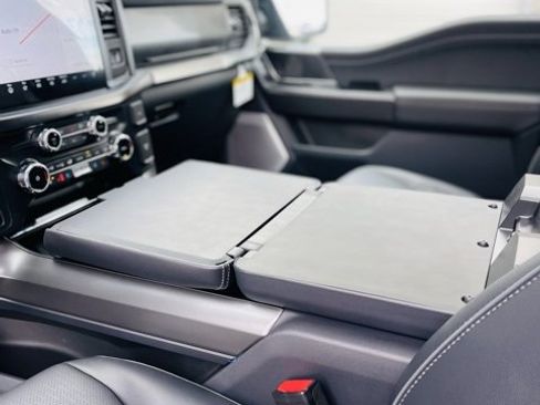 New 2025 Ford F150 Lariat w/ Equipment Group 502A High image 16