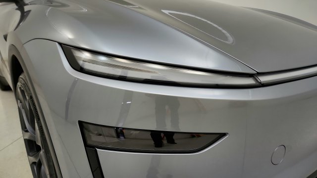 Used 2026 Tesla Model Y Performance AWD/4WD image 24