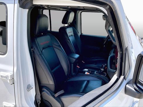 Used 2020 Jeep Gladiator Rubicon AWD/4WD image 8