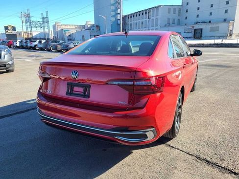 Used 2023 Volkswagen Jetta SEL image 7