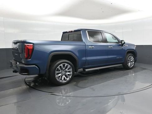 Used 2024 GMC Sierra 1500 Denali AWD/4WD image 4