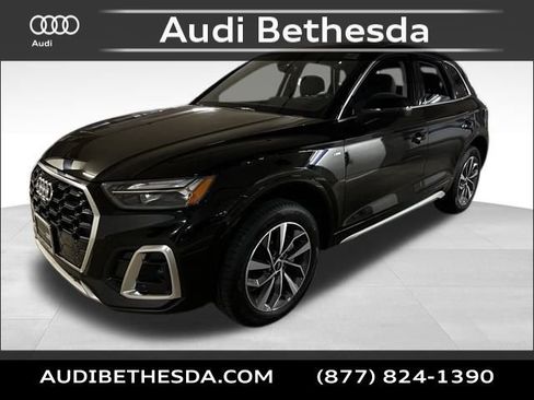 Certified 2025 Audi Q5 2.0T Premium Plus image 3