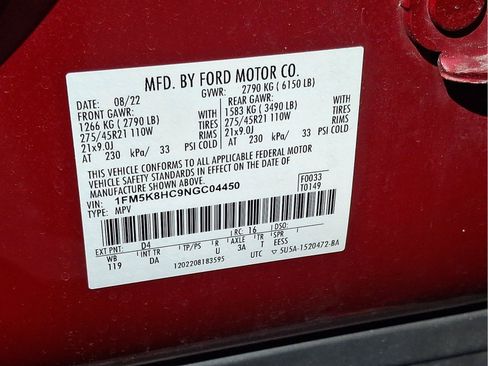 Used 2022 Ford Explorer Platinum w/ Equipment Group 601A AWD/4WD image 25