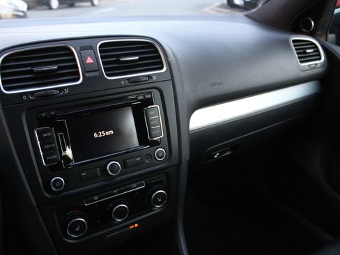 Used 2012 Volkswagen GTI 4-Door image 12