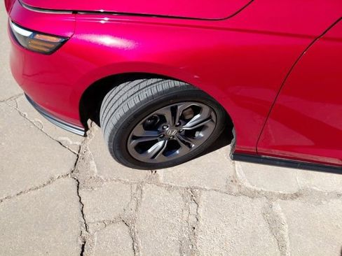 Used 2023 Honda Accord EX image 35