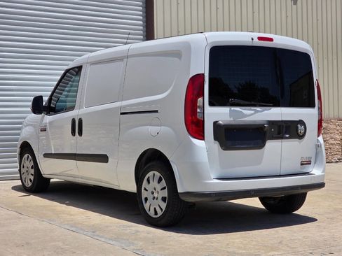 Used 2019 RAM ProMaster City Tradesman SLT FWD image 3