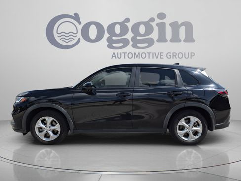Used 2023 Honda HR-V LX image 3