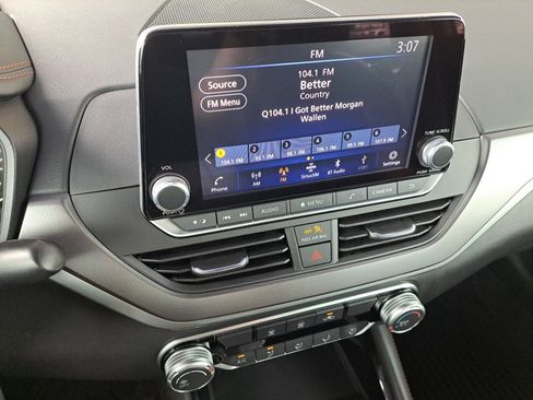 Used 2023 Nissan Altima 2.5 SR FWD image 32