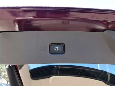 Certified 2022 Lincoln Nautilus FWD w/ Premium Package image 7