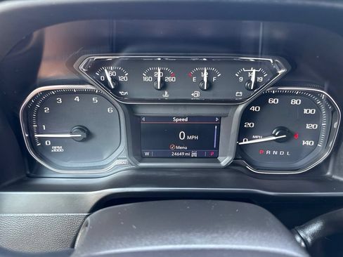 Used 2022 GMC Sierra 1500 SLT w/ SLT Premium Plus Package AWD/4WD image 25