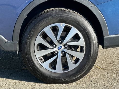 Used 2020 Subaru Outback Premium AWD/4WD image 30
