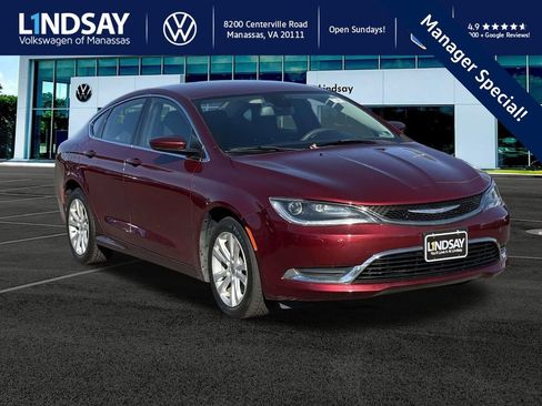 Used 2015 Chrysler 200 Limited image 1