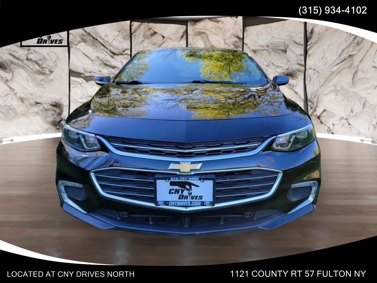 Used 2016 Chevrolet Malibu LT w/ Leather Package FWD image 2