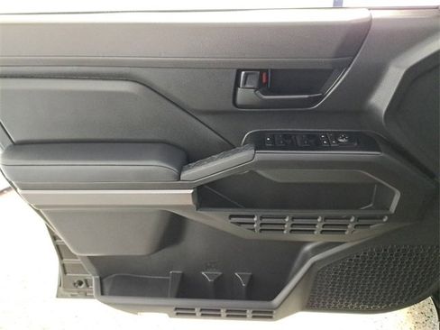 Used 2025 Toyota Tacoma SR5 image 21