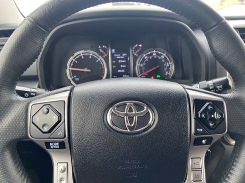 Used 2020 Toyota 4Runner Limited image 14