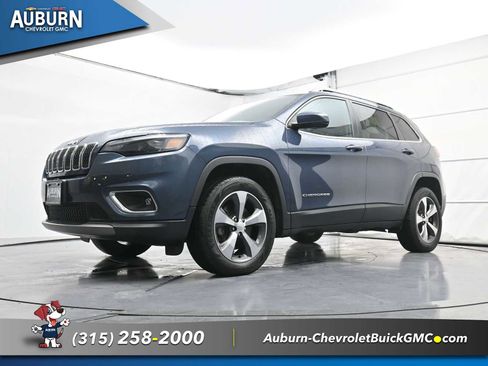 Used 2019 Jeep Cherokee Limited image 18