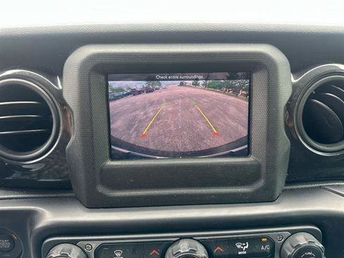 Used 2021 Jeep Wrangler Unlimited Sport image 22