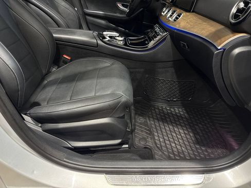 Used 2017 Mercedes-Benz E 400 4MATIC Wagon image 70