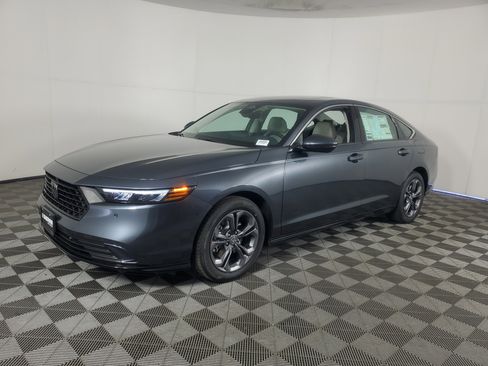 New 2026 Honda Accord EX-L image 8