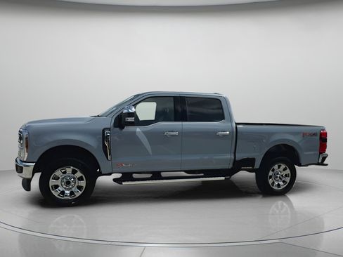 Used 2025 Ford F350 Lariat w/ Chrome Package AWD/4WD image 15