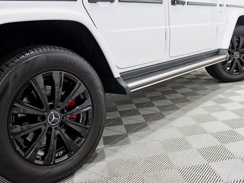 Used 2022 Mercedes-Benz G 550 image 11
