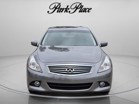 Used 2015 INFINITI Q40 w/ Navigation Package RWD image 8