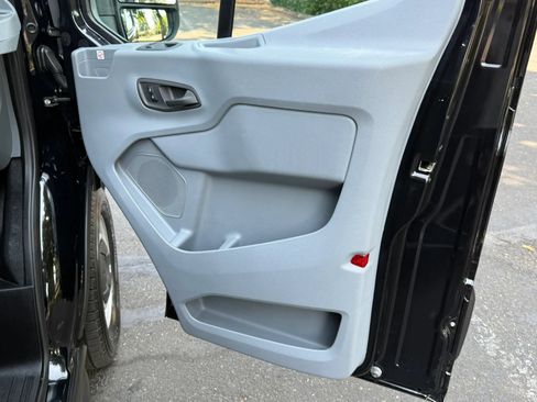 Used 2019 Ford Transit 250 148 High Roof Extended RWD image 27