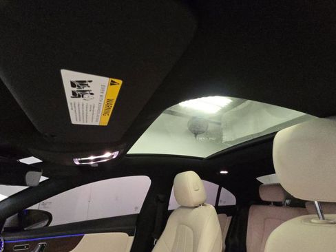 Used 2023 Mercedes-Benz CLA 250 4MATIC w/ Premium Package image 8