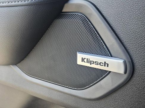 New 2026 Nissan Armada SL w/ Captain's Chari Seat Package image 18