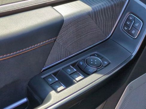 Used 2023 Ford F150 Platinum w/ Equipment Group 701A High image 13