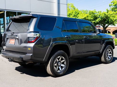 Used 2020 Toyota 4Runner TRD Off-Road Premium w/ Moonroof Package AWD/4WD image 6