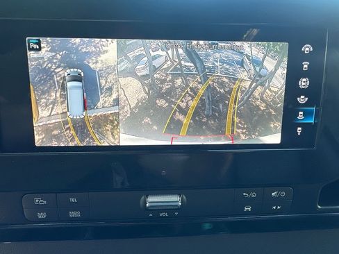 Used 2022 Mercedes-Benz Sprinter 2500 image 16