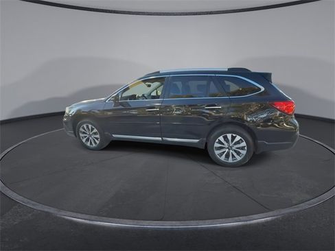 Used 2018 Subaru Outback 2.5i Touring image 5