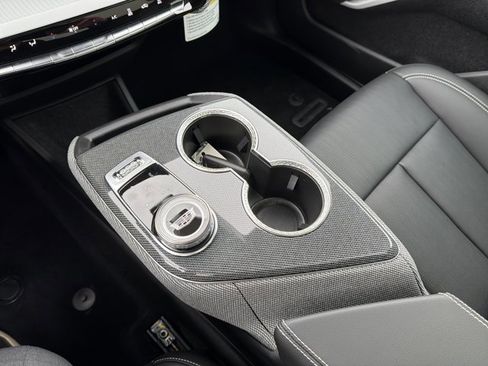 New 2025 Cadillac Optiq Sport 2 w/ LPO, Floor Liner Package image 18