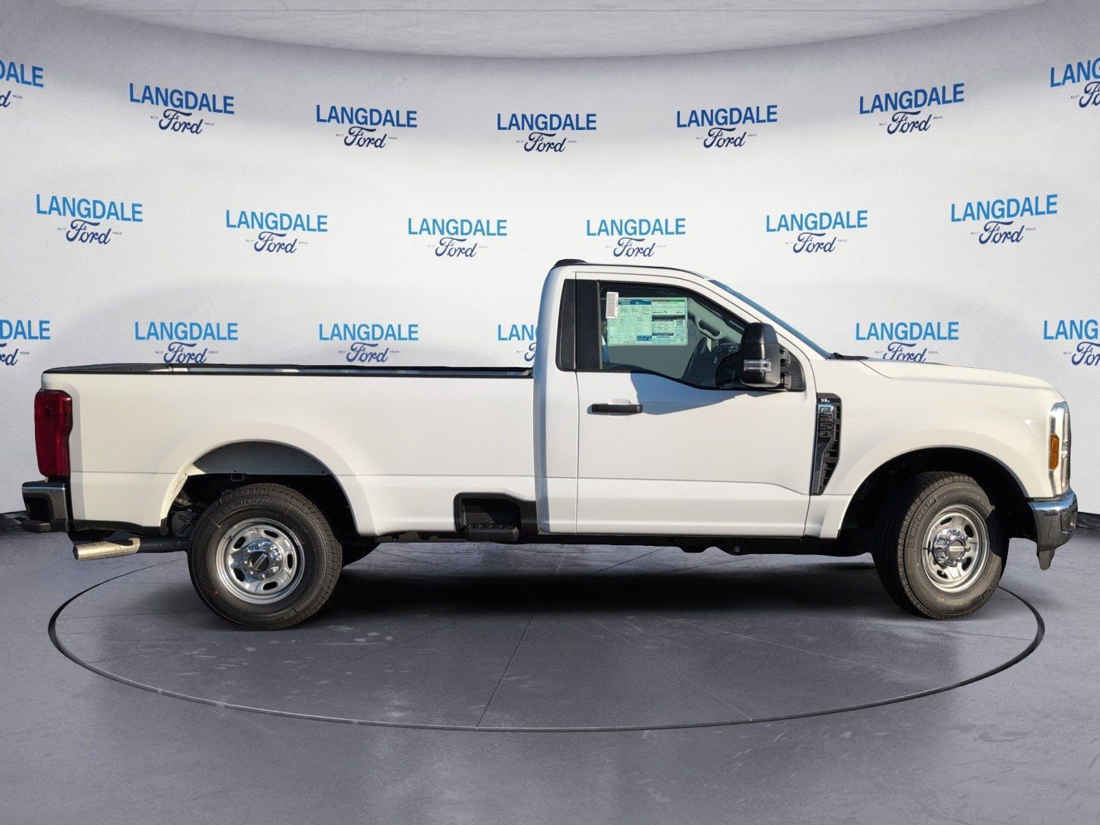 New 2026 Ford F250 XL w/ XL Chrome Package RWD image 3