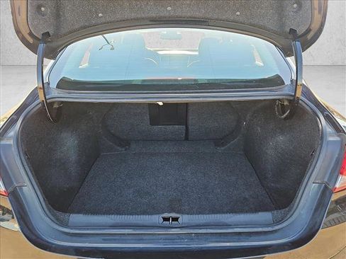 Used 2015 Chrysler 200 Limited w/ Convenience Group image 6