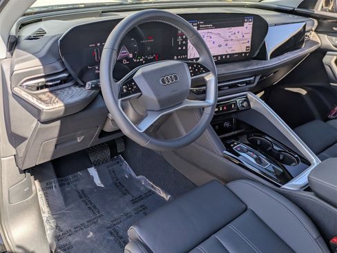 New 2025 Audi Q5 Premium Plus image 8