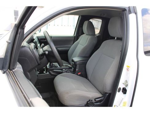 Used 2019 Toyota Tacoma 2WD Access Cab image 8