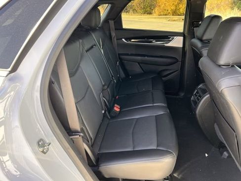 Certified 2025 Cadillac XT5 Premium Luxury image 30