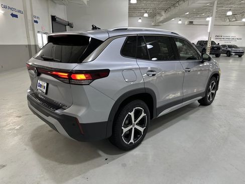 New 2026 Volkswagen Tiguan SE image 9