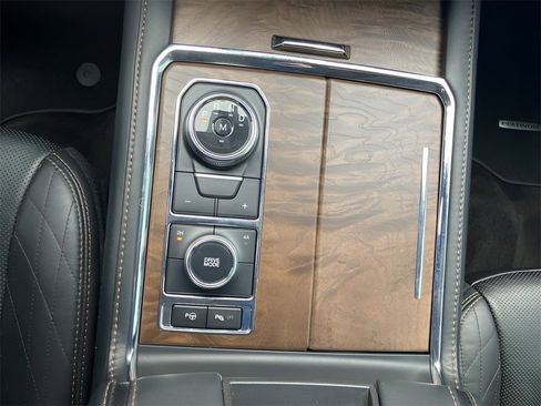 Used 2020 Ford Expedition Max Platinum image 27