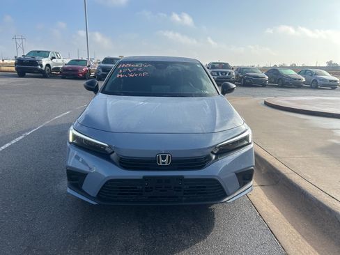 Used 2024 Honda Civic Sport image 2